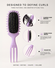 The Curl Trainer PRO features: clumping guide grooves, flexible nylon bristles and volume pick for defined curls